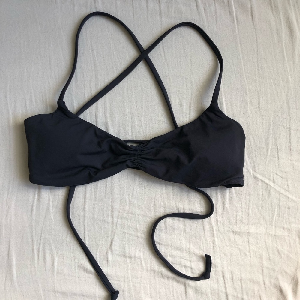 Billabong bikini top - size small - black